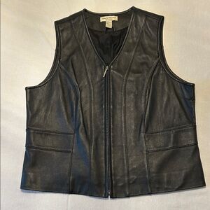 EUC Valerie Stevens L Black Leather Vest